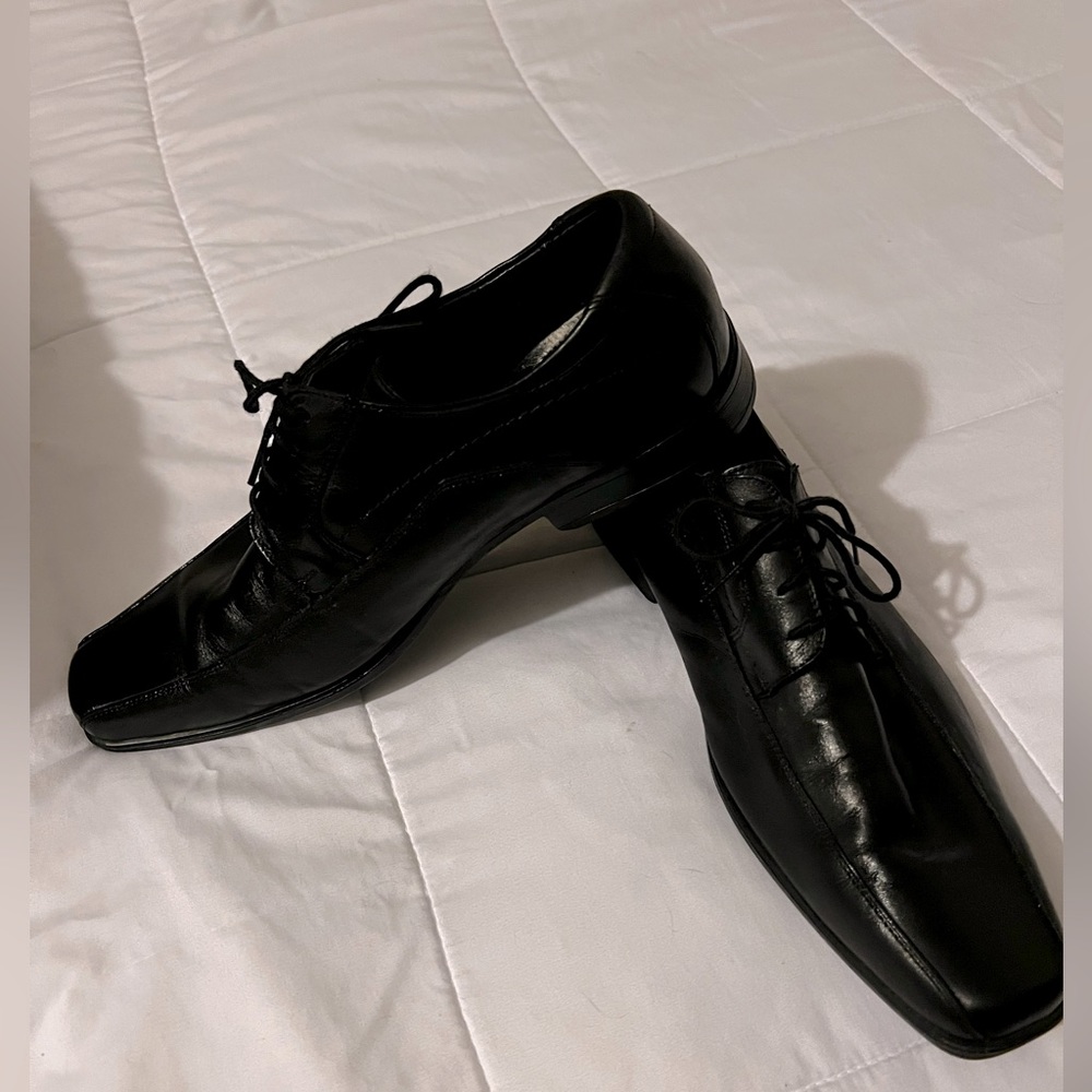Flexi brand formal shoes used 1 time, 100% leather, very comfortable.